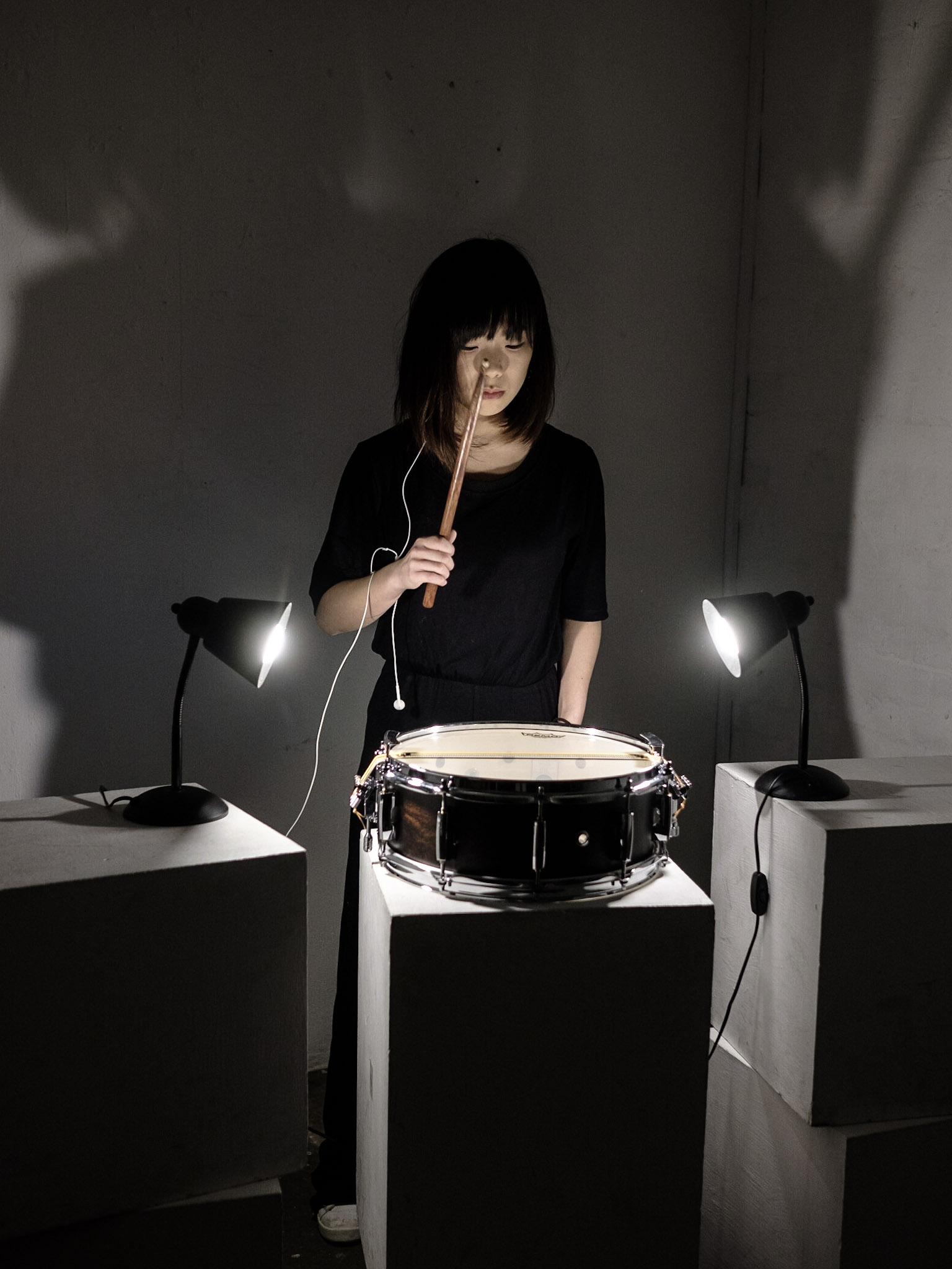 Picture of percussionist Angela Wai-Nok Hui by Dimitri Djuric